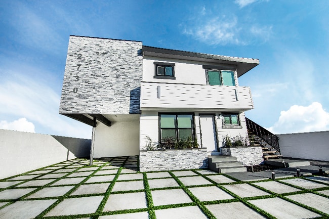 Photo - 2730 Raymond Ave