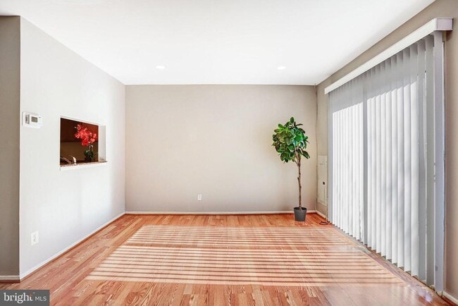 Photo - 9930 Brookridge Ct