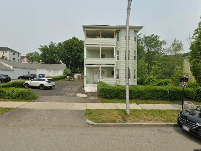 Photo - 119 Hamilton St