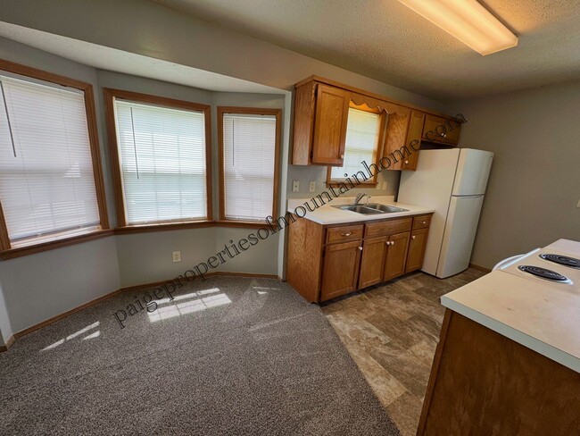 Photo - 402 S 3rd St Unit 402 S 3rd St  B