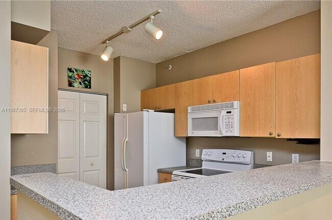 Photo - 8000 N Nob Hill Rd Unit 107