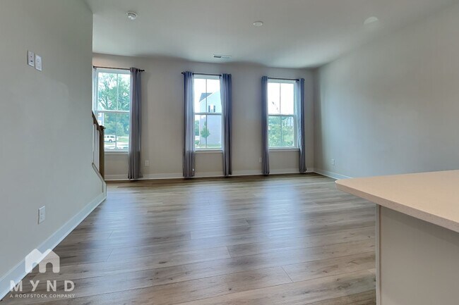 Photo - 3306 Beeler Ln