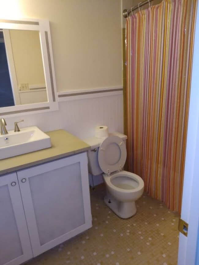 Photo - Williams Riverhill Unit H-2