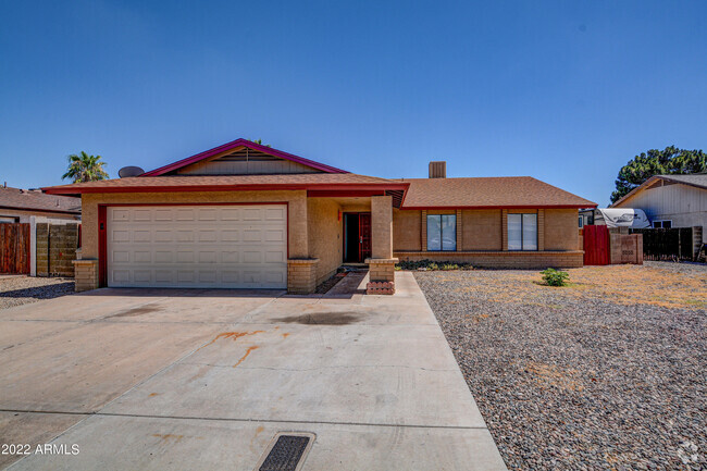Building Photo - 5621 W Lupine Ave Rental