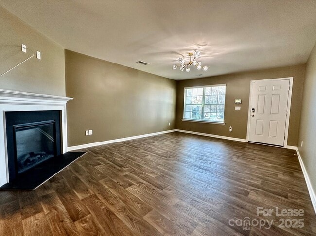 Photo - 1210 Leno Ln