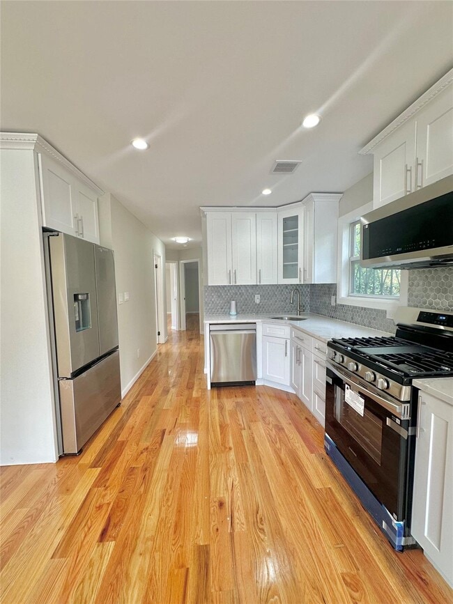 Building Photo - 142-32 174th St Unit 1 Rental