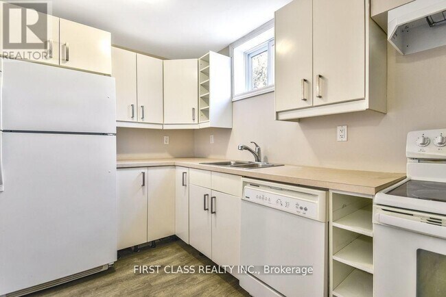 Photo - 24 Fintona Ave