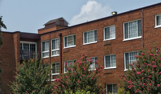 Rockford Apartments
