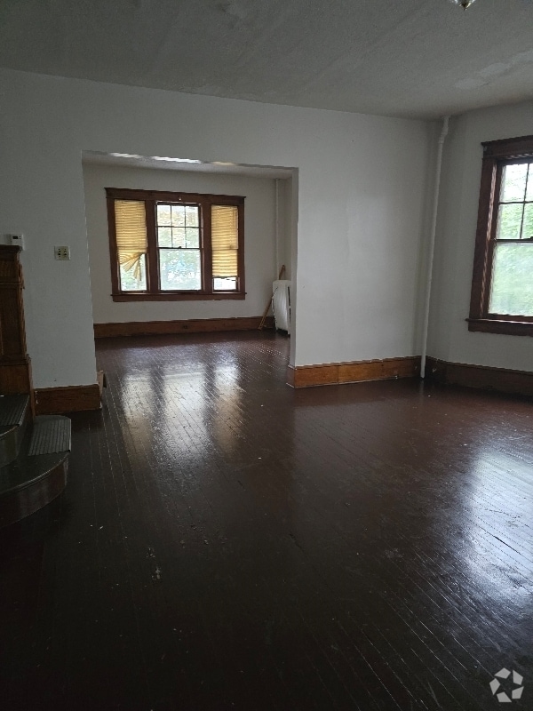 Building Photo - 87 Dana St Rental