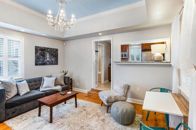 Photo - 109 E Park Ave