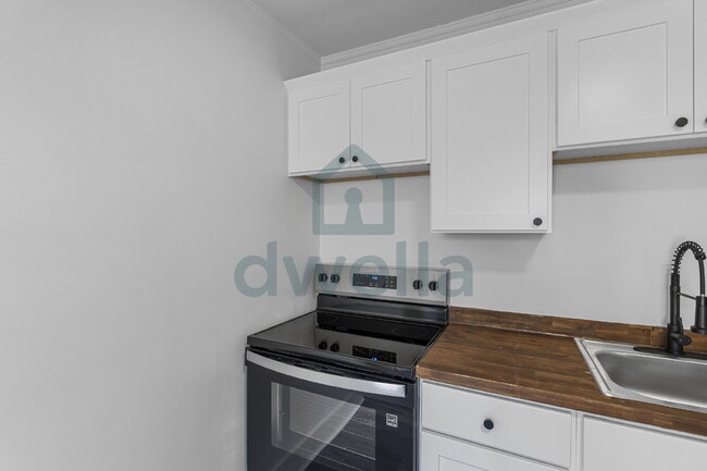 Photo - LOCATION, LOCATION, LOCATION!!! 3-Bedroom RENOVATED Rental Home-UNMATCHED CONVENIENCE!