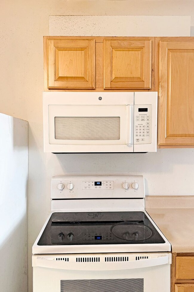 Photo - Pet-Friendly Studio Apartment Within Historic Scottsville Building Unit Valley St 300 #1A