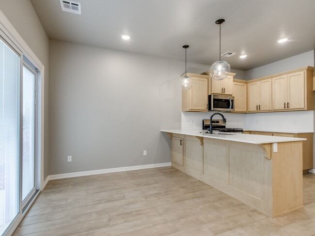 Photo - 10601 NW 23rd St