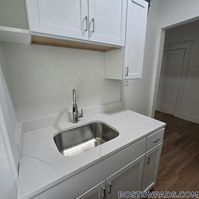 Photo - 1450 Commonwealth Ave Unit 5
