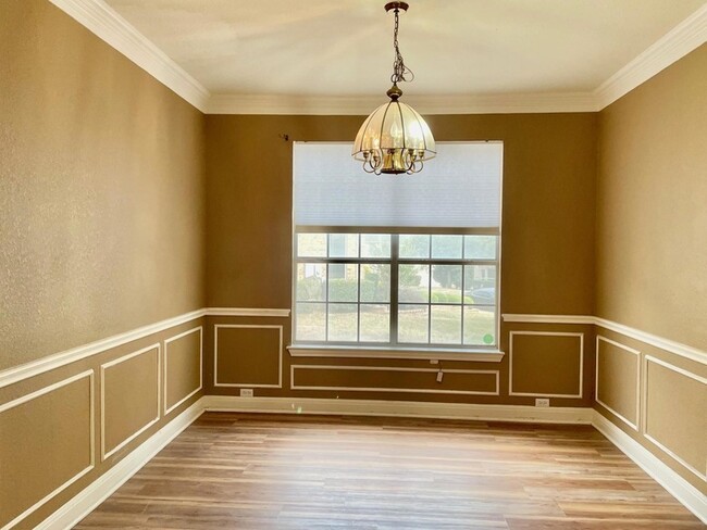 Photo - 8028 Bottlebrush Dr