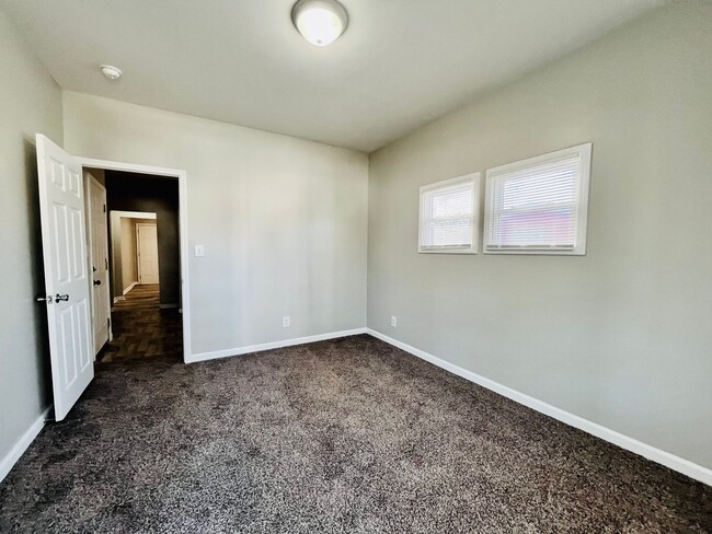 Photo - 115 N 46th St Unit 1