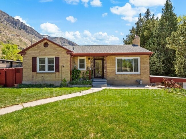 Photo - 1274 Briar Ave House