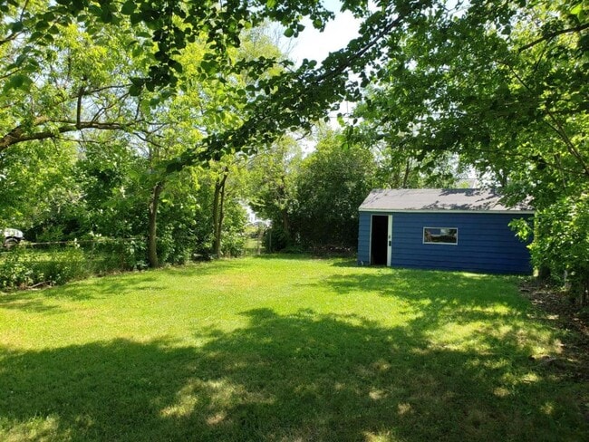 Photo - 993 Englewood Ave