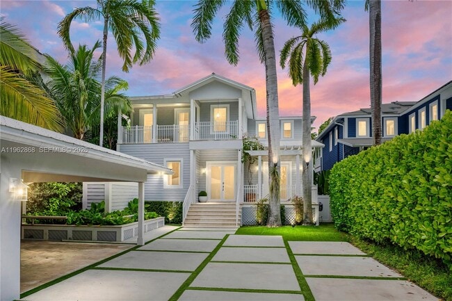 Building Photo - 745 NE 77th St