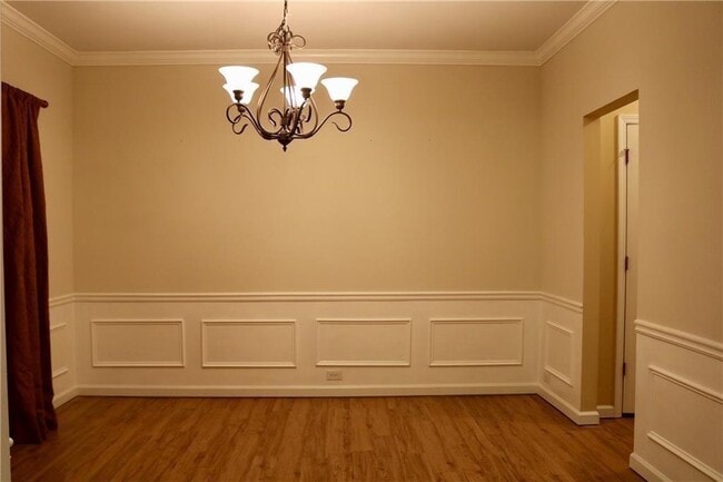 Photo - 607 Hidden Close