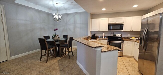 Photo - 1502 SW 50th St Unit 104