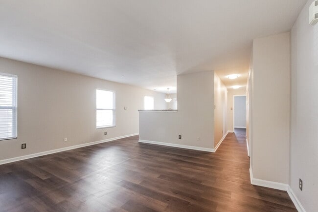 Photo - 6519 Matlea Ct