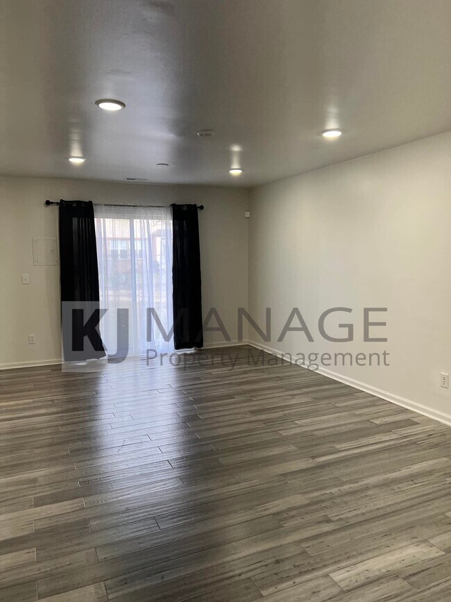 Photo - 1608 Orchard Dr Unit 1608