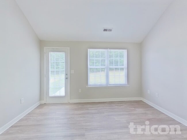 Photo - 416 Leecrest Dr