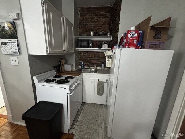 Photo - 40 Anderson St Unit 6