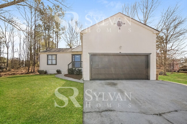 Building Photo - You are exactly where you ought to be! Rental