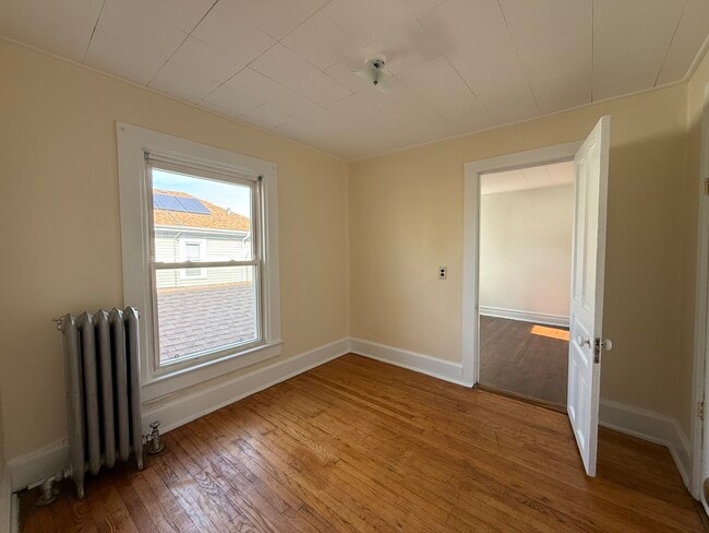 Photo - 2053 N Kenneth Ave Unidad 2