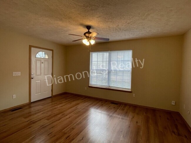 Photo - 2311 N Rogers Ave