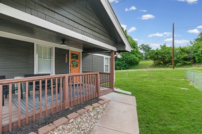 Photo - 2736 S 18 St