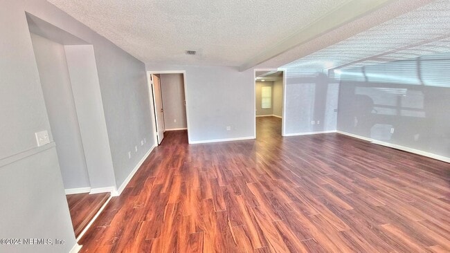 Photo - 10610 Ithaca Dr