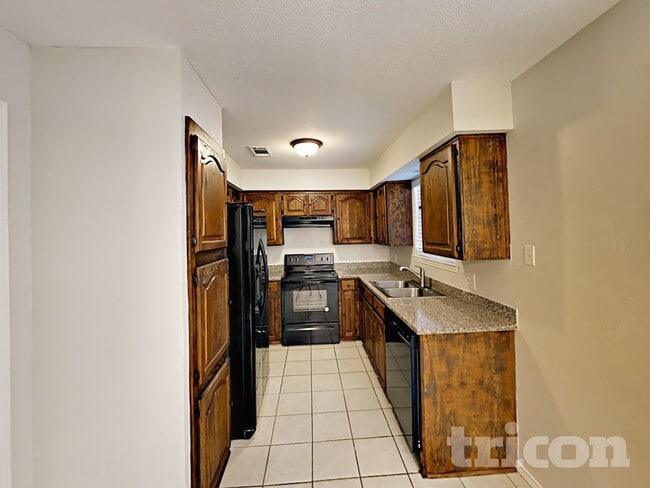 Photo - 5708 Woodsetter Ct