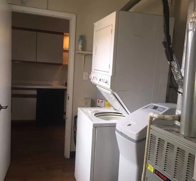 Utility/laundry - 540 Charles St Unit 542