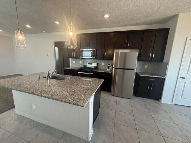 1502 Calle Oeste NW