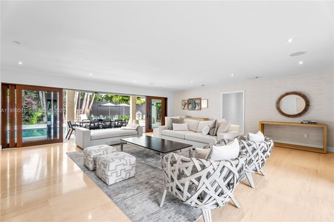 Photo - 3625 Battersea Rd