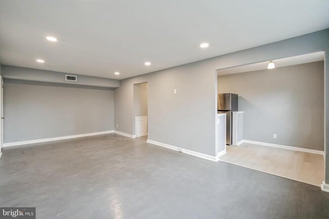 Photo - 2137 Bryn Mawr Ave Unit 3F