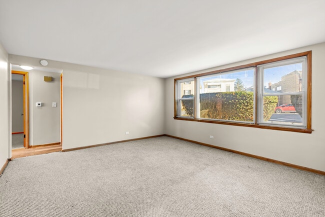 Photo - 6556 N Northwest Hwy Unit GN