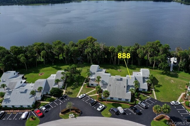 Photo - 888 Pritchard Island Rd