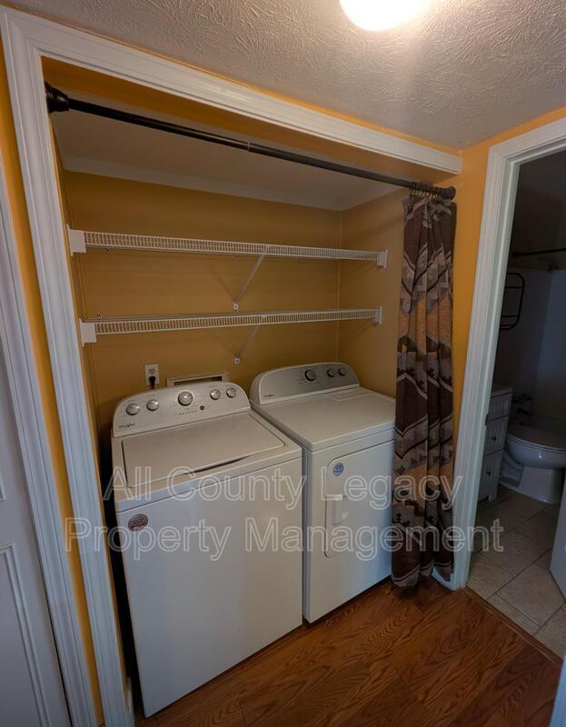 Photo - 162 Viking Ct