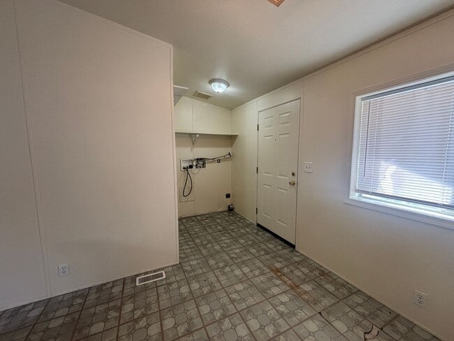 Photo - Single Family Mobile Home