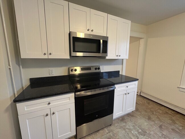 Photo - 162 College St Unidad 3