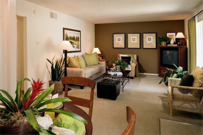 Deerfield Apartment Homes