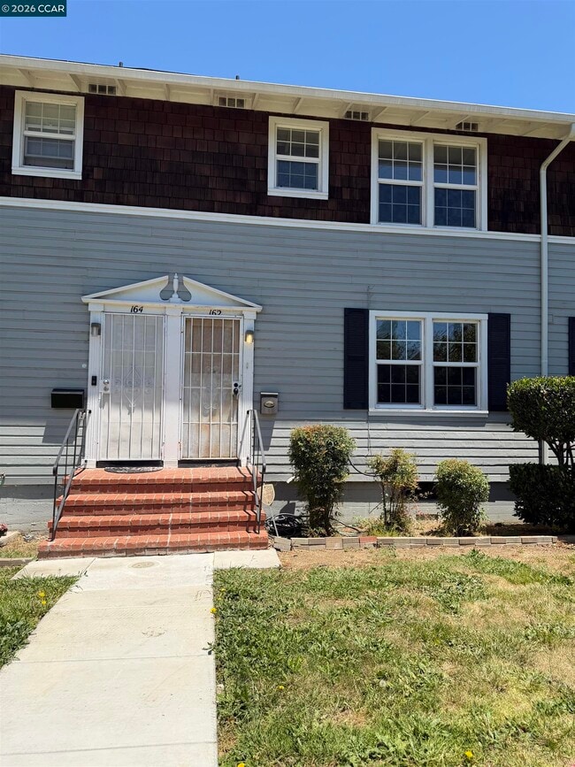 Photo - 162 Calhoun St