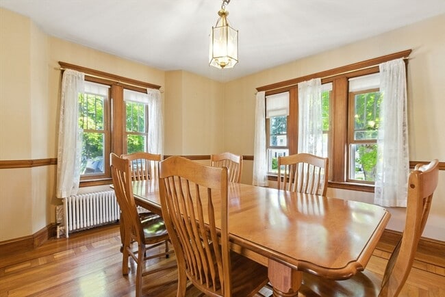 Photo - 28 Edgeworth St