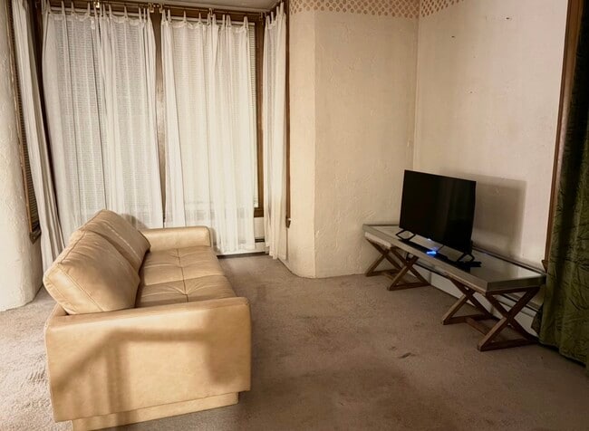 Photo - 41 Hollywood St. Unidad Apt 2