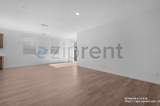 Photo - 8222 Ocho Wy