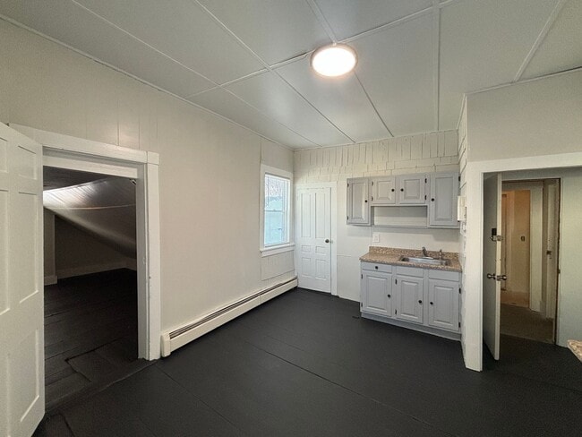 Photo - 11 Spring St Unit 2
